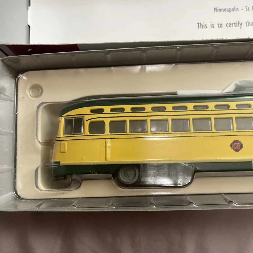 1:50 Corgi‎ Minneapolis St Paul PCC Street Car 55014 Limited Edition